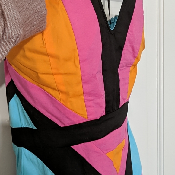 Block colored dress - Picture 3 of 7